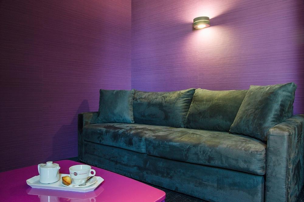 Kyriad Direct Nord Hotel 2*