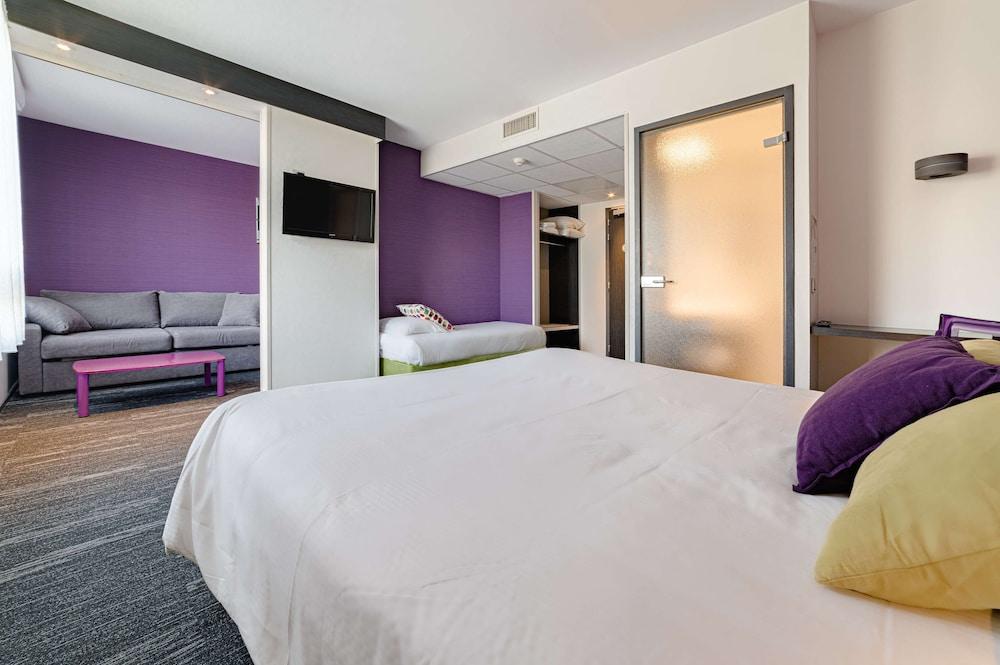 Hotel Kyriad Direct Nord 2*