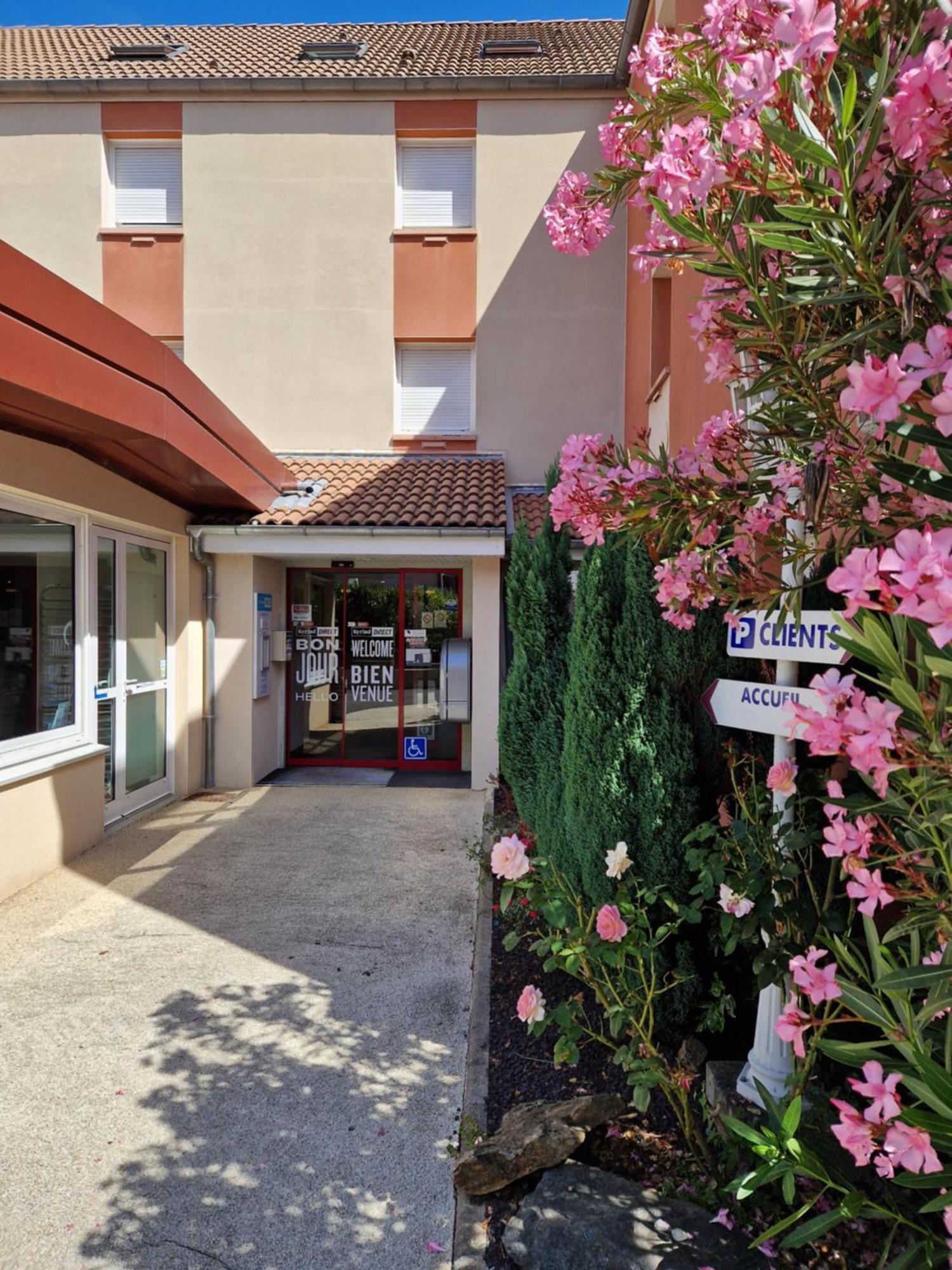 Kyriad Direct Nord Hotel