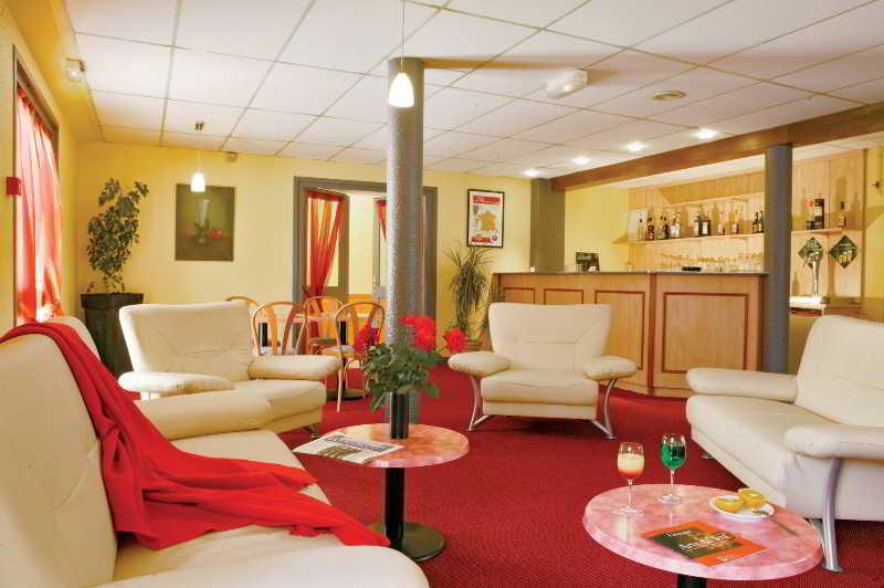 Hotel Kyriad Direct Nord 2*