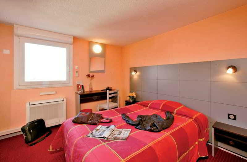 Hotel Kyriad Direct Nord 2*